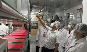 海底捞火锅汉中一店举办食品安全开放日，透明化后厨展现高标准管理